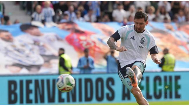 Padahal Cuma Numpang Latihan, Lionel Messi Sulap Rumah Tim Semenjana bak Panggung Megah