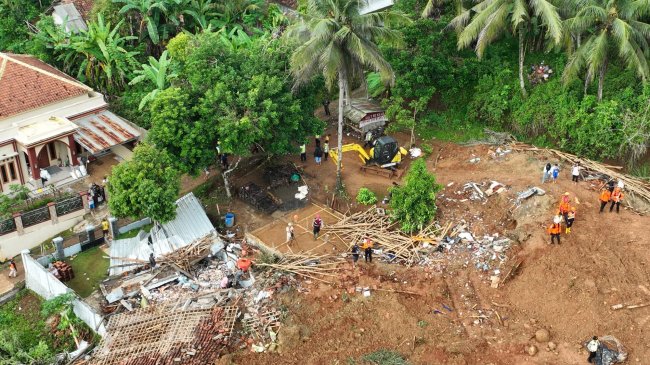 Update Longsor Cilacap: 3 Korban Ditemukan Lagi, Total 16 Meninggal, 7 Orang Masih Dicari
