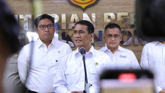 Mentan Amran: Segera Cabut Izin 2.039 Kios Pupuk yang Rugikan Petani hingga Rp600 Miliar