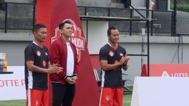Duo Legenda Persib-Persija Beri Tes Unik dari Shooting hingga Passing ke Talenta Muda Sepak Bola