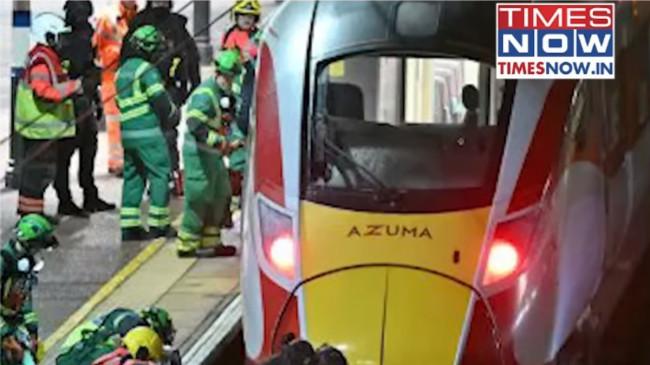 Dikira Prank Halloween, Penumpang Kereta Inggris Panik saat Terjadi Penusukan Massal