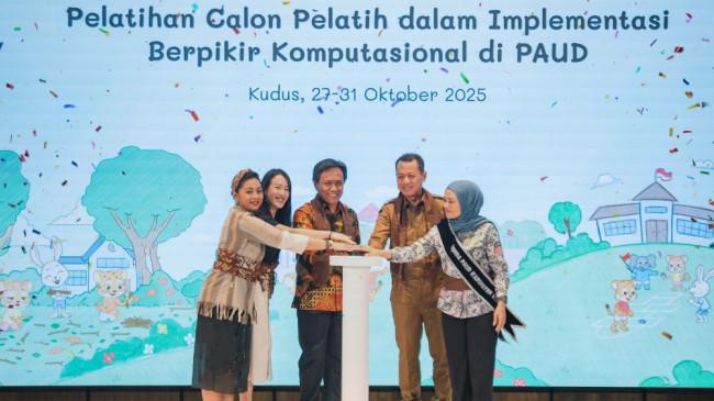 Pengetahuan Coding dan AI Sebaiknya Diajarkan ke Anak Sejak Dini