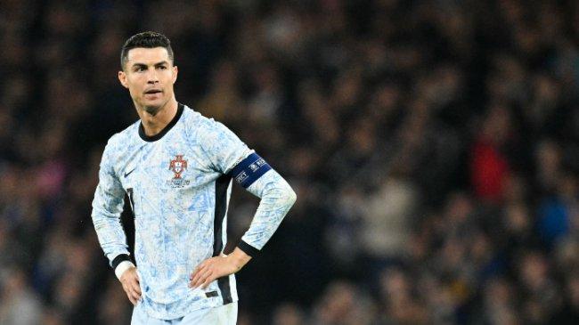 Cristiano Ronaldo Ingkar Janji, Kartu Merah Lawan Irlandia Tunda Kelolosan Portugal