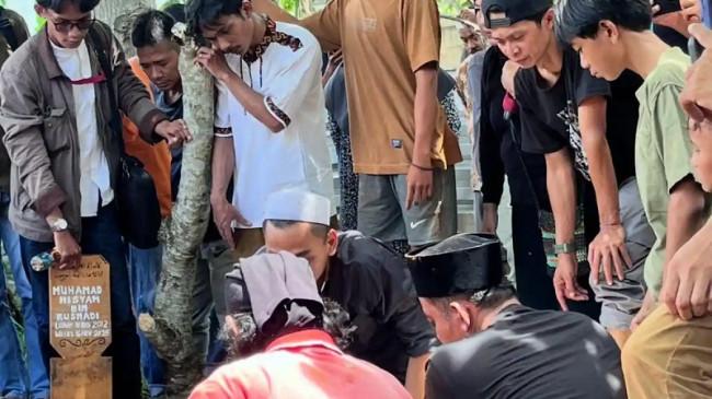 Kepsek SMPN 19 Tangsel Bantah Sekolah Tidak Perduli Kasus Dugaan Bully: Guru dan Siswa Menjenguk