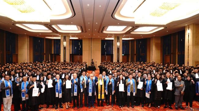 Beri Pembekalan kepada Ratusan Advokat, Otto Hasibuan Ingatkan Jangan Khianati Pencari Keadilan