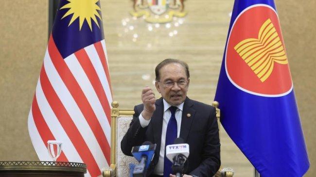 Anwar Ibrahim Geram Menteri Pariwisata Malaysia Sajikan Alkohol di Acara Resmi Pemerintah