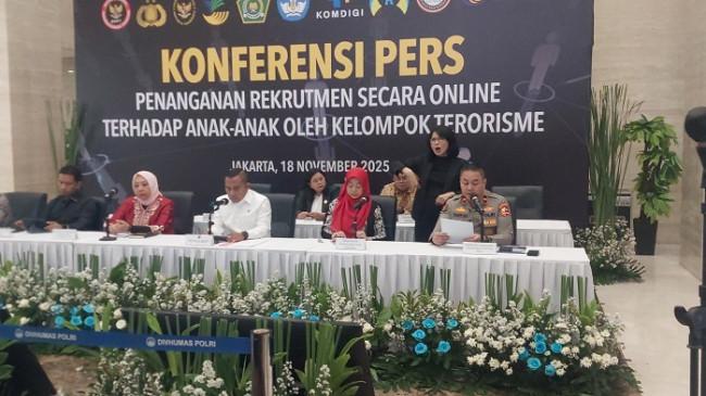 Densus 88 Tangkap Lima Orang Terduga Teroris yang Bertugas Rekrut Anak-anak Melalui Ruang Digital