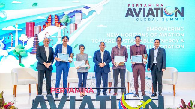 Pertamina Gandeng Maskapai Cathay Pacific untuk Pengembangan Bioavtur