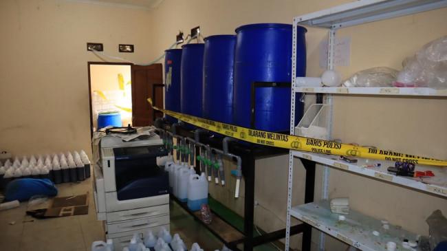 Polisi Bongkar Pemalsuan Sabun Cair Merek Ternama di Bekasi, Tetapkan Satu Tersangka