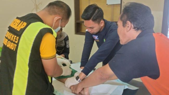 Dekatkan Diri ke Masyarakat, Polres Garut Selenggarakan Khitanan Massal Gratis