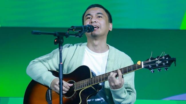 Raditya Dika Diprotes karena Patok Tiket Harga Tur Stand Up Murah