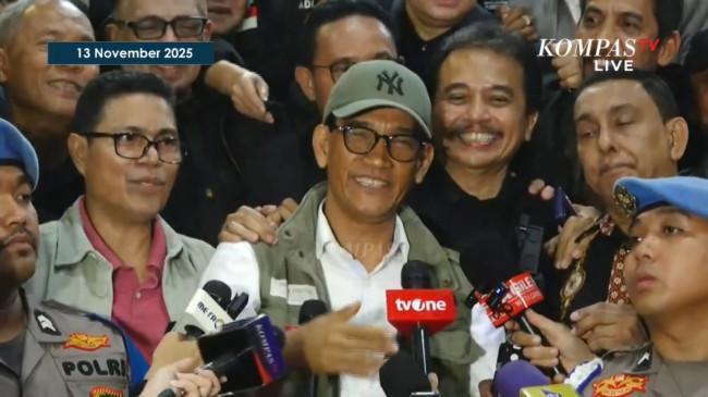 Senyum Roy Suryo usai Tak Ditahan dalam Pemeriksaan Perdananya sebagai Tersangka Kasus Ijazah Jokowi
