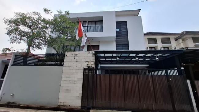 Kondisi Rumah Nikita Mirzani Jelang Vonis atas Tuntutan 11 Tahun: Dua Mobil Diam