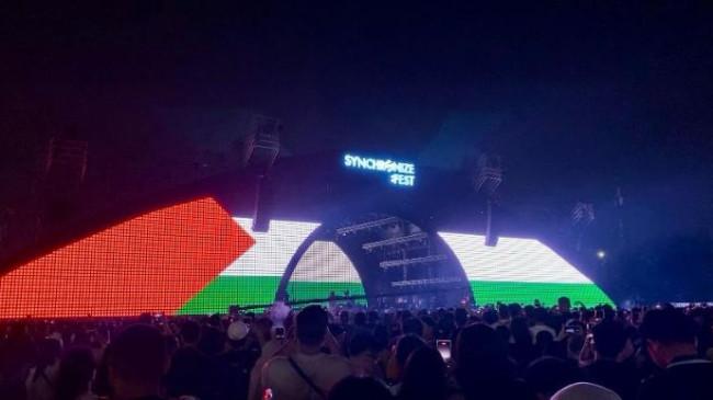 Hindia Suarakan Free Palestine Lewat Lagu 'Bayangkan' di Synchronize Fest 2025 
