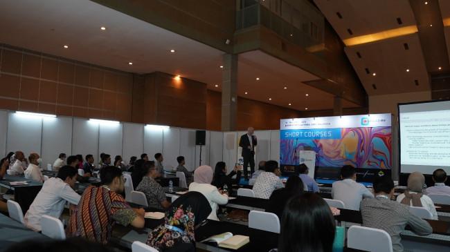 Industri Terus Tumbuh, PCS 2025 Bahas Tren Arsitektur dan Teknologi Cat Pelapis