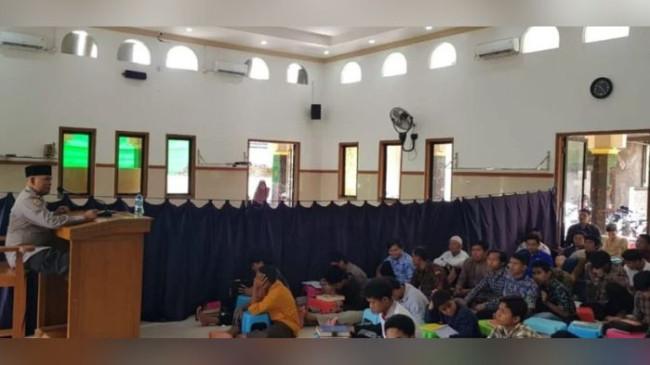 Iptu Abu Bakar, Polisi di Bima yang Bangun Pesantren dari Gaji Sendiri Selama 22 Tahun