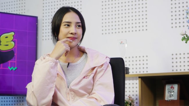 Ingin Orang Tua Akur, Anya Geraldine Nangis: Teleponan Sebulan Sekali Sama Papa Udah Bikin Bahagia