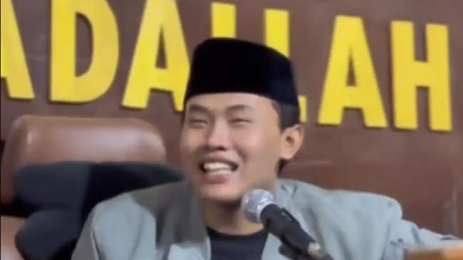 Sosok Gus Elham Yahya yang Viral, Kini Ditegur Lora Ismael soal Gimmick: Bisa Buka Pintu Pelecehan