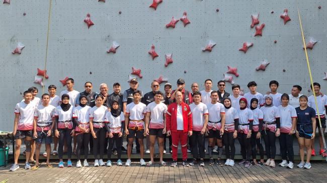 Tinjau Pelatnas Panjat Tebing & Ice Skating, Cdm Bayu Optimistis Kedua Cabor Raih Medali Emas
