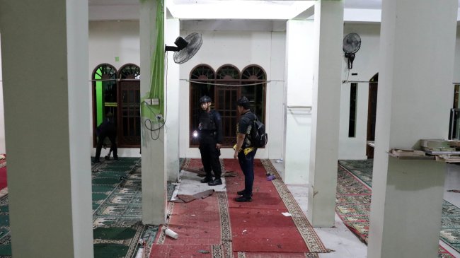 “Allahuakbar, Duar!” — Masjid Sekolah di Jakarta Meledak Saat Iqamah, 96 Korban Luka