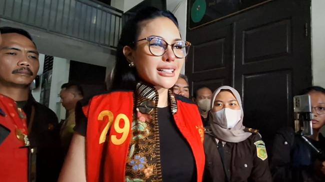 Tak Takut Dituntut 100 Tahun, Nikita Mirzani: Yang Penting Jaksa Puas