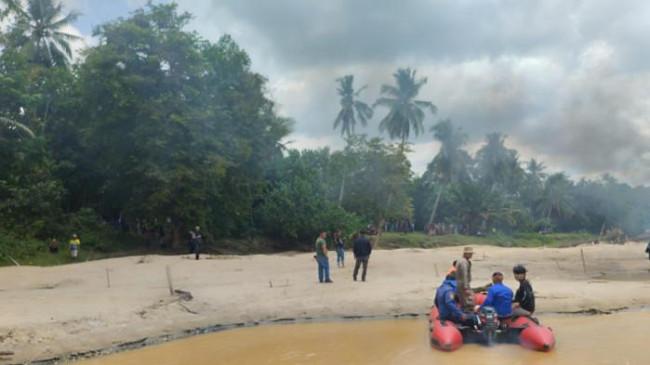 Penambang liar di Sungai Kuantan Riau Mengamuk, Mobil Kapolres Dirusak, Wartawan Dianiaya