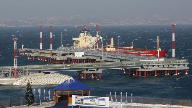 Kilang China Pangkas Impor Minyak Rusia Jelang Sanksi Baru AS, Harga Minyak ESPO Anjlok