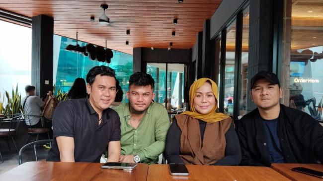 Debut Trio Lebay Besutan Mak Vera, Berbagi Panggung dengan Charly Van Houten