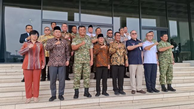 Wakil Panglima TNI Teken Kerja Sama Percepatan Pembangunan 80 Ribu Koperasi Merah Putih