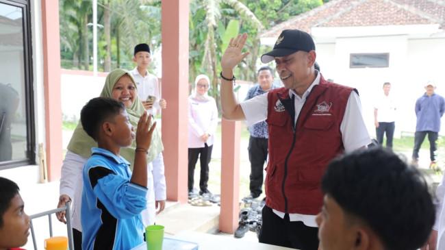 Wamensos Agus Jabo Semangati Siswa Sekolah Rakyat Lebak: Raih Cita-cita, Jangan Kecewakan Orang Tua