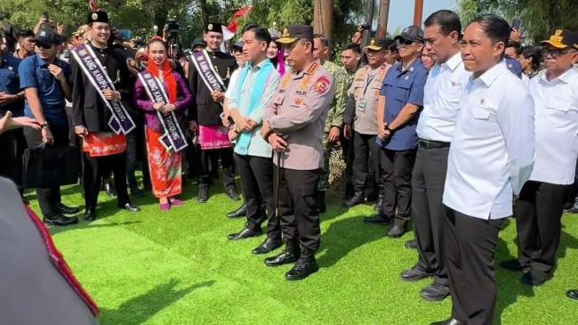 Wapres Gibran dan Menhut Tinjau Pemanfaatan Hutan Sosial untuk Produksi Pangan di Tigaraksa