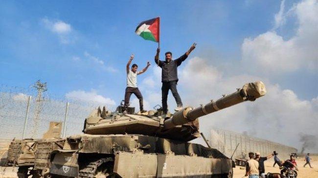 Momen Simbolik dan Kontroversial, Bendera Palestina Berkibar di Kanada