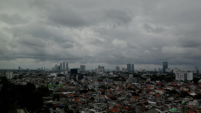 BMKG Pantau Dua Bibit Siklon Tropis 97S dan 98S, Sejumlah Wilayah Berpotensi Dilanda Cuaca Ekstrem