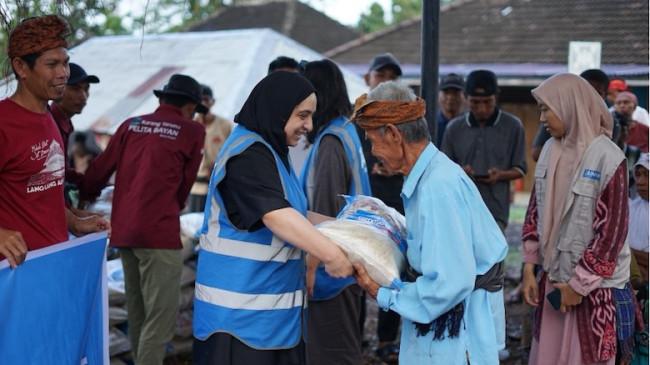 Zaimah Charity Gelar Aksi Kemanusiaan Internasional, Ribuan Warga Lombok Ikut Terima Bantuan