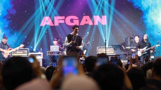Kunci Gitar Lagu Kacamata - Afgan, Viral di Instagram Reels: Kulepas Kacamata, Apa Kau Lebih Suka?