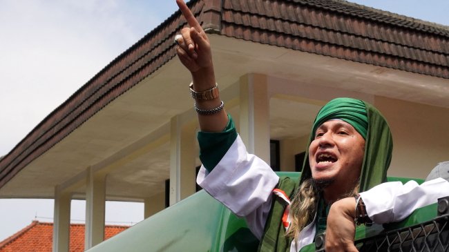 Siapa Helwa Bachmid? Curhat Menderita Jadi Istri Bahar bin Smith, Ngaku Dinikahi secara Siri