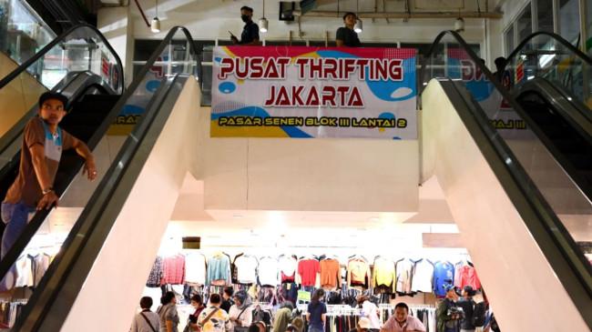 Ada 984 Ribu Pedagang Baju Thrifting Khawatir Larangan Impor Barang Bekas oleh Menkeu Purbaya