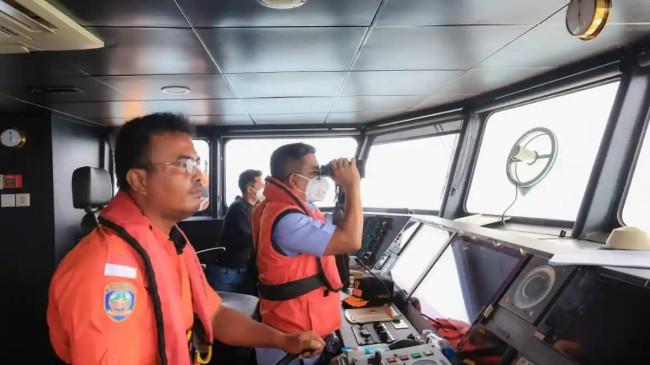 Perkembangan Pencarian Jurnalis Hilang Kontak di Selat Sunda Hari ke-4: Pelampung Kembali Ditemukan