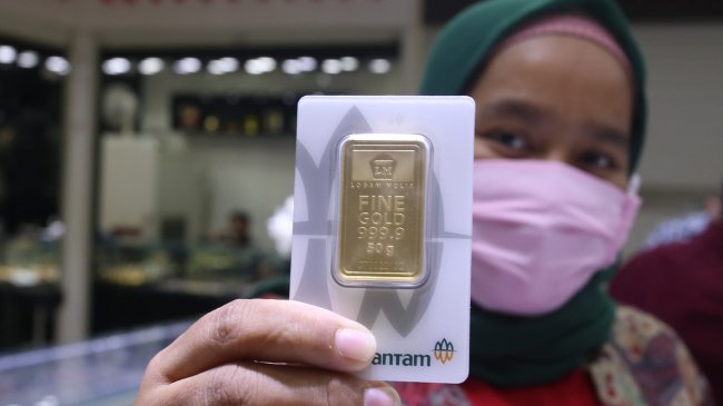 Harga Emas Pegadaian 8 Oktober 2025: Antam 1 Gram Rp 2.399.000, UBS 1 Gram Rp 2.313.000