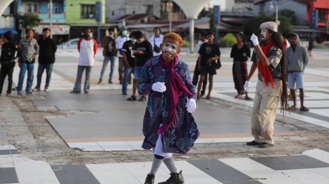 Seni Pantomim Hidup Lagi Lewat Festival di Kota Tua