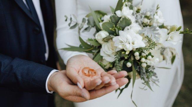 Viral Mahar Cek Rp3 Miliar, Ini 5 Jenis Mahar Nikah yang Dilarang dalam Islam