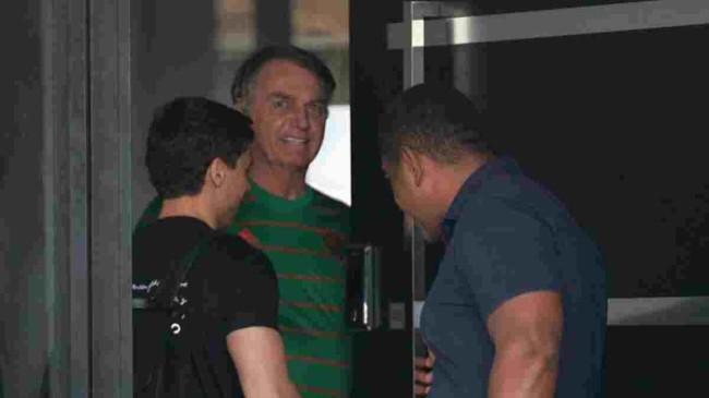 Bolsonaro Ditangkap, Diduga Bakar Alat Pelacak dengan Solder demi Kabur dari Hukuman 27 Tahun