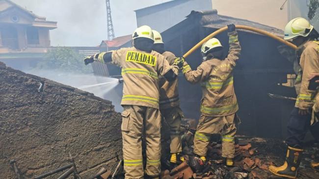 Rumah di Jakarta Utara Hangus Terbakar Akibat Bocah 9 Tahun Lupa Matikan Kompor saat Masak Mie
