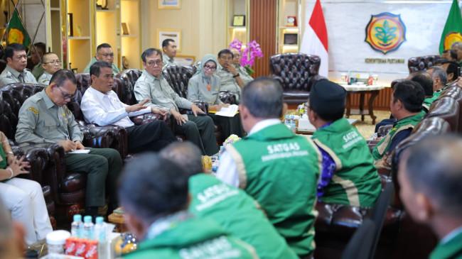 Jadi Garda Terdepan, Mentan Amran Ajak Penyuluh Satu Komando Kawal Swasembada Pangan