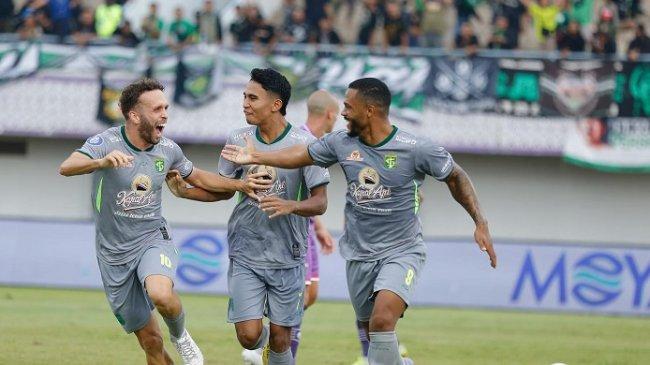 Hasil Liga 1 2023: Persebaya Kalahkan Persikabo dalam Drama 5 Gol Bertabur Kartu Merah