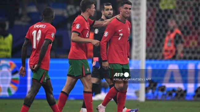 Daftar Tunggu 22 Tahun Cristiano Ronaldo Akhirnya Tembus, CR7 Diusir Perdana dari Timnas Portugal