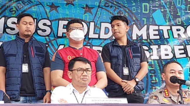 Tersangka Penipuan QRIS Kotak Amal Masjid adalah Mantan Pegawai Bank BUMN