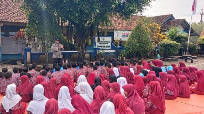 Bangun Generasi Berkarakter, Polres Banjar Ajak Siswa SD 2 Purwaharja Cegah Bullying Sejak Dini