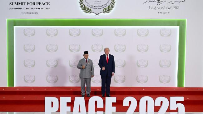 Tepuk Tangan Bergema di KTT Perdamaian Gaza, Prabowo Disebut Trump di Hadapan Pemimpin Dunia