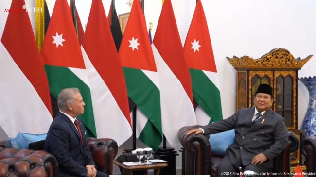 Gaya Diplomatik RI–Yordania: Prabowo Bersandar Santai, Raja Abdullah II Duduk Tegap